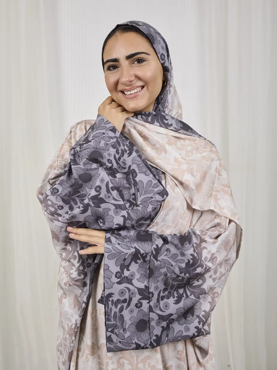 5796560946305109803 Taupe baroque