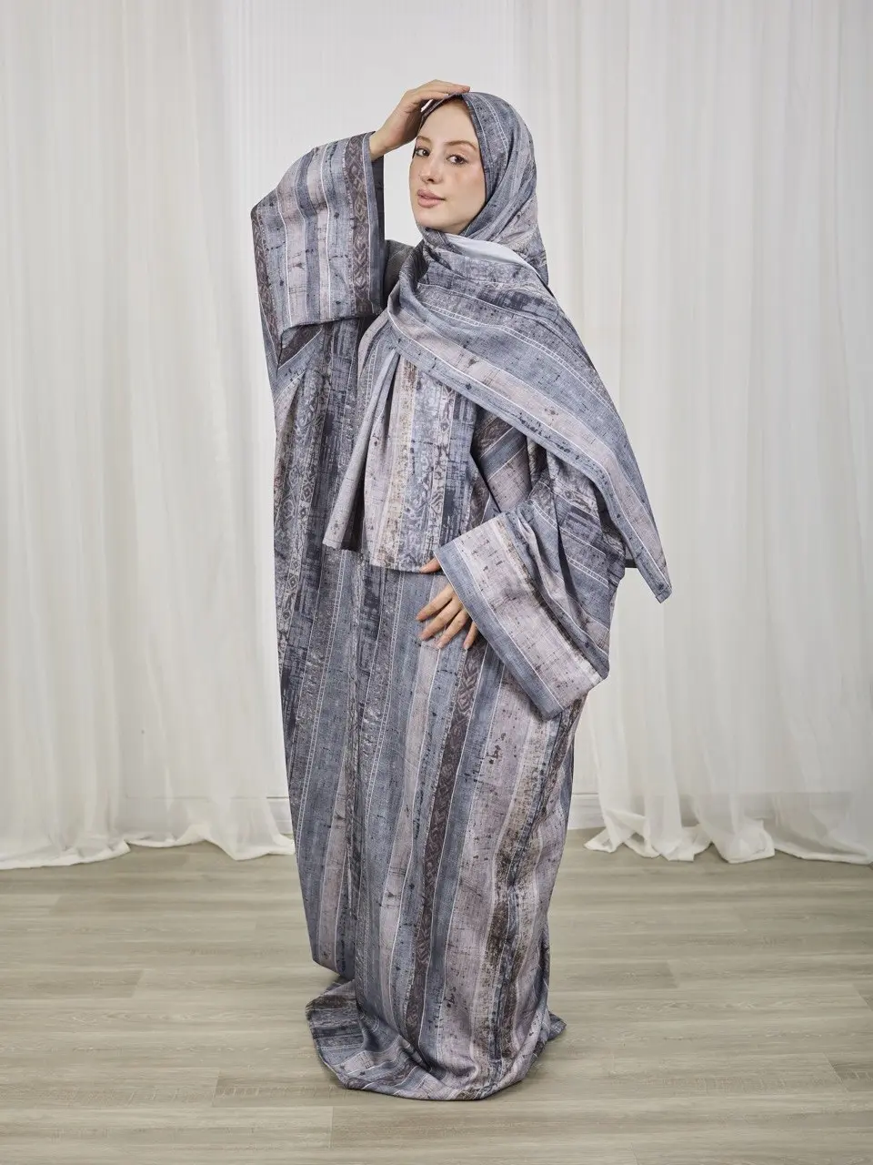 5796560946305109807 Multi grey