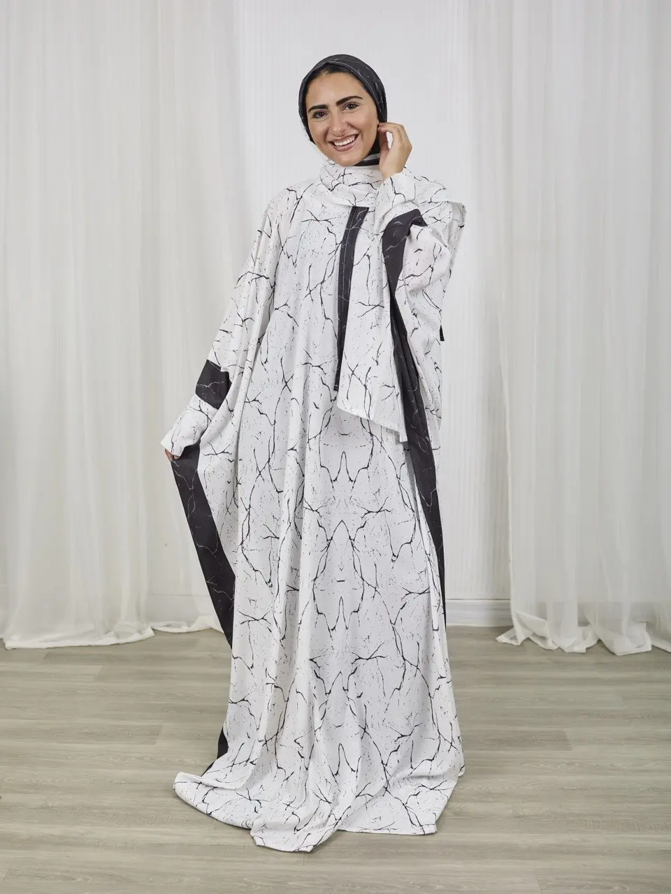 5796560946305109814 Marble white