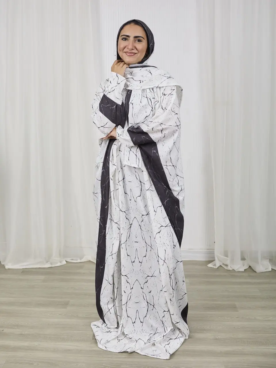 5796560946305109815 Marble white