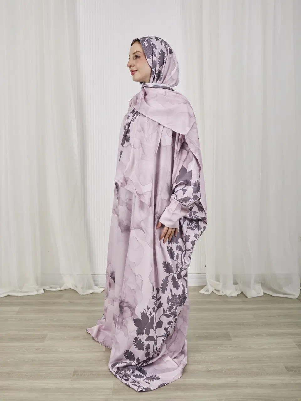 5796560946305109840 Dusty Pink Floral