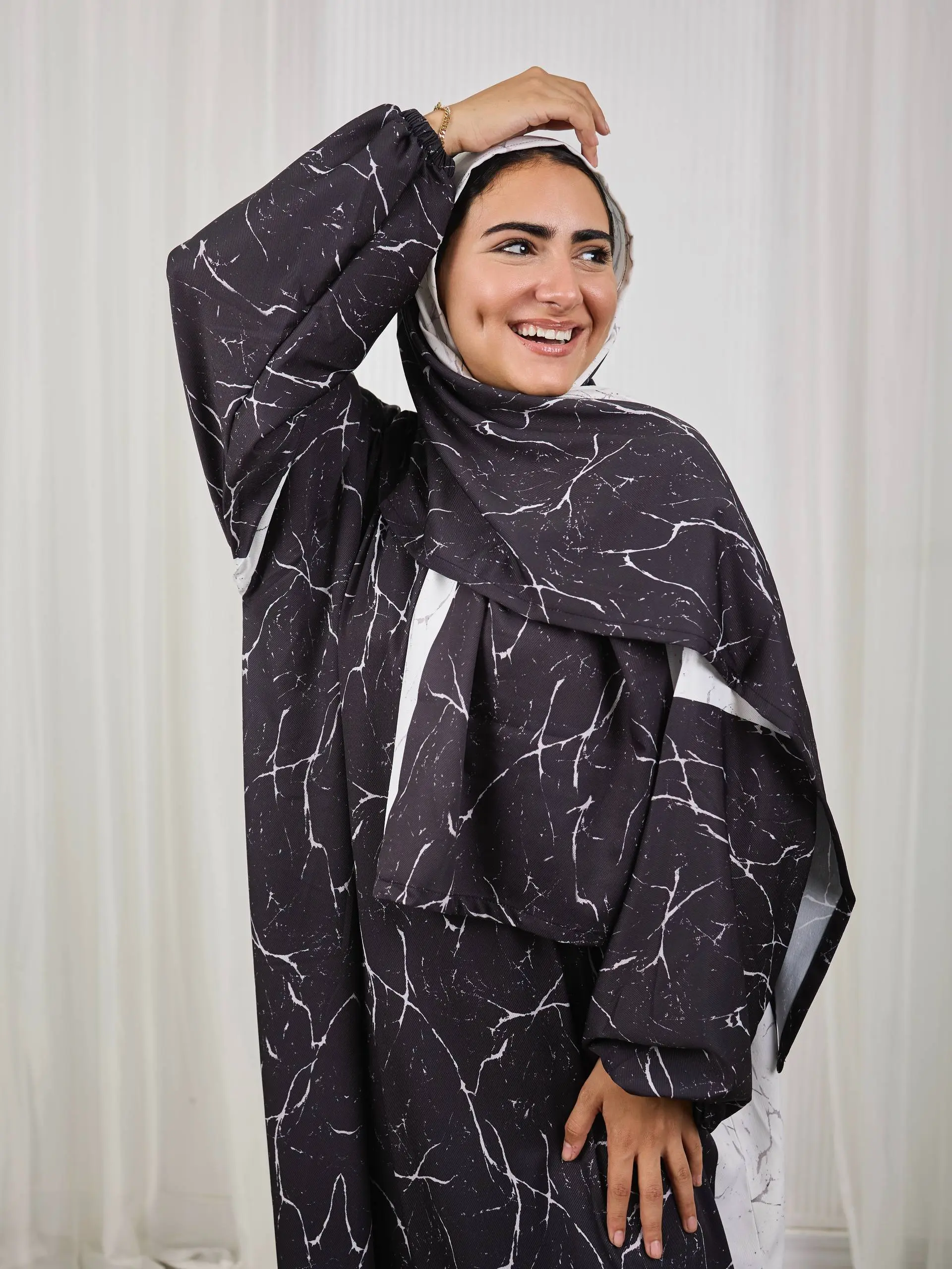 5796560946305109944 اسود ماربل