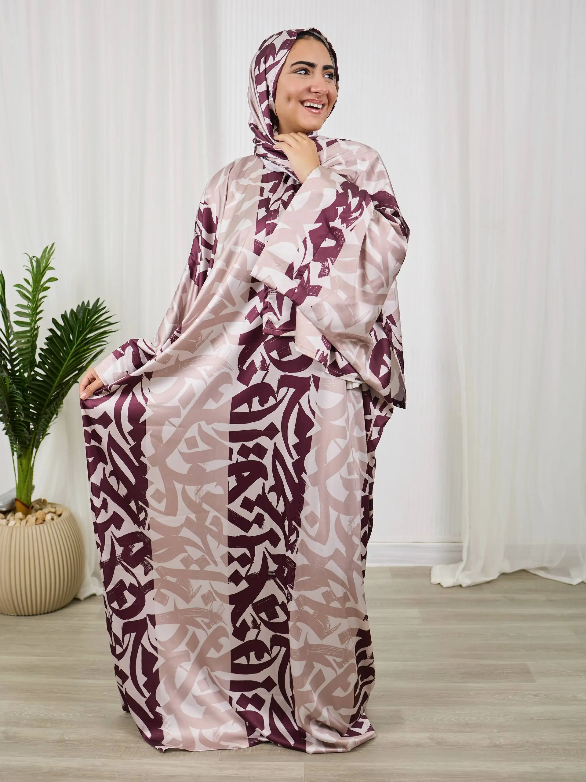5800787602146266958 Beige&Burgundy