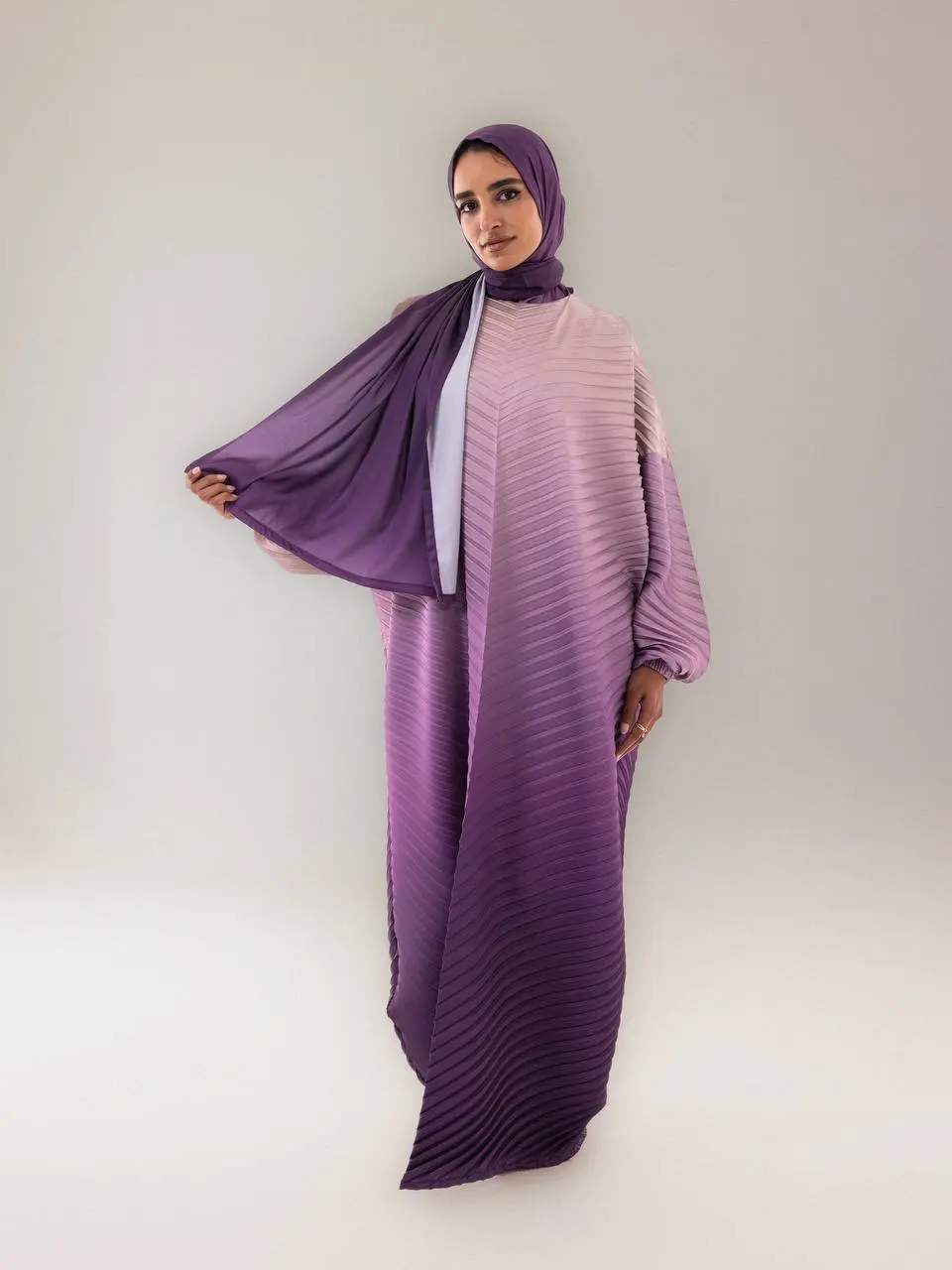 5823449795220148240 Mauve Gradient