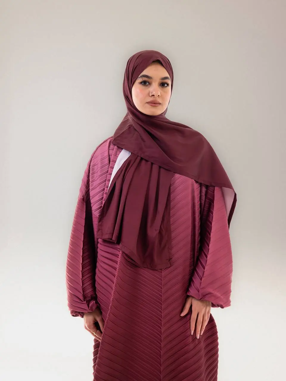 5823449795220148247 Burgundy Gradient