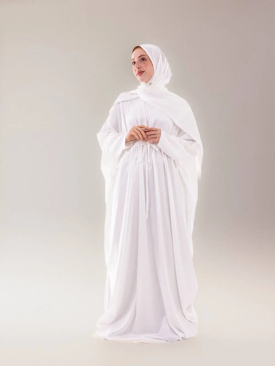 5832268423935758449 White