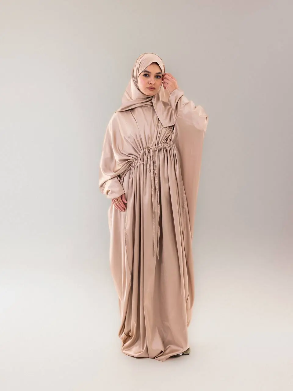 5832268423935758461 Beige